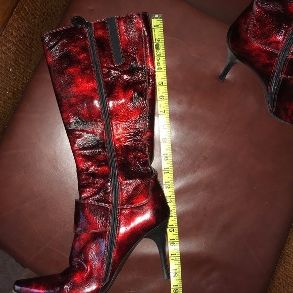 Donald J Pliner Peace Couture Collection - Picture 13 of 14